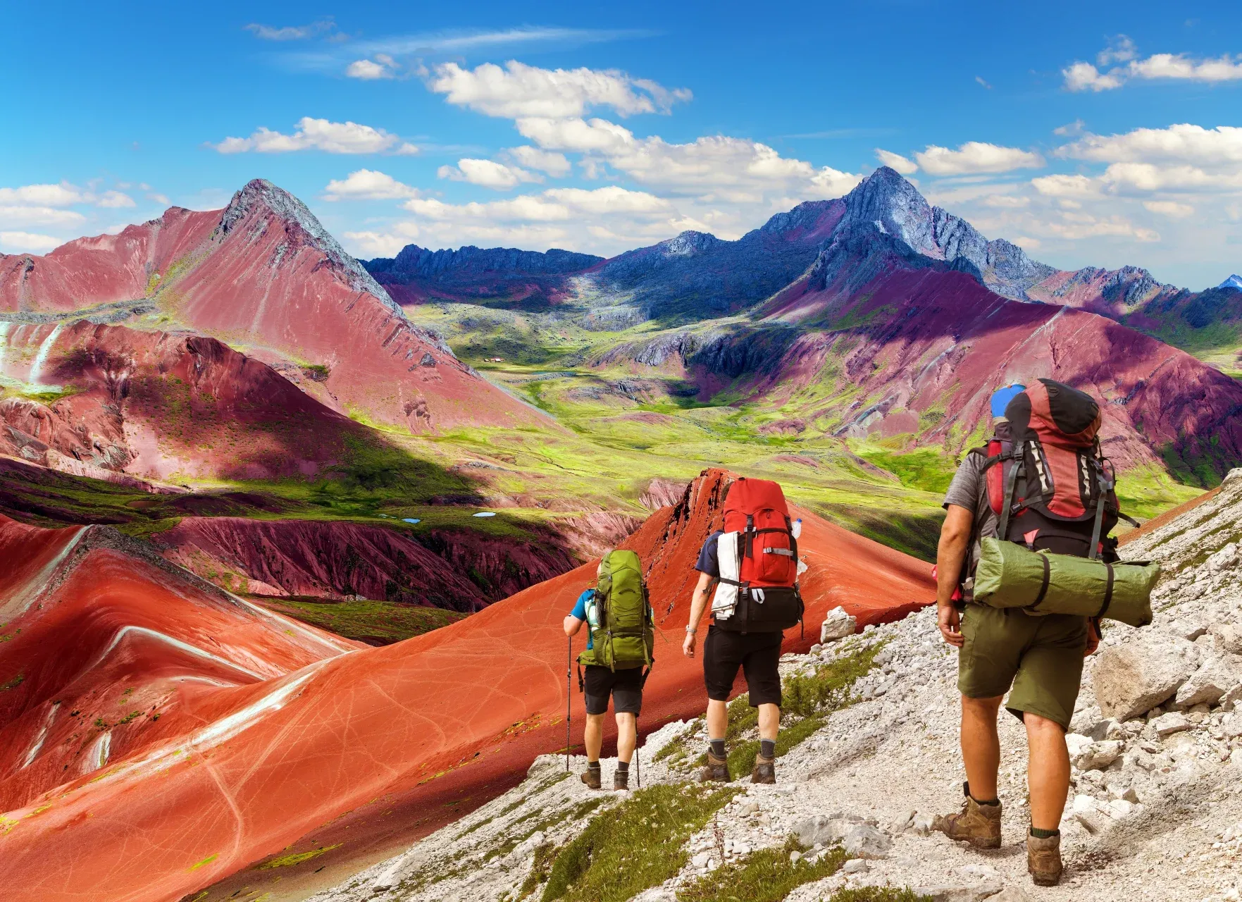 Высокогорное озеро Титикака, таинственный город Мачу Пикчу, загадочные линии Наска — все это в нашем перуанском туре