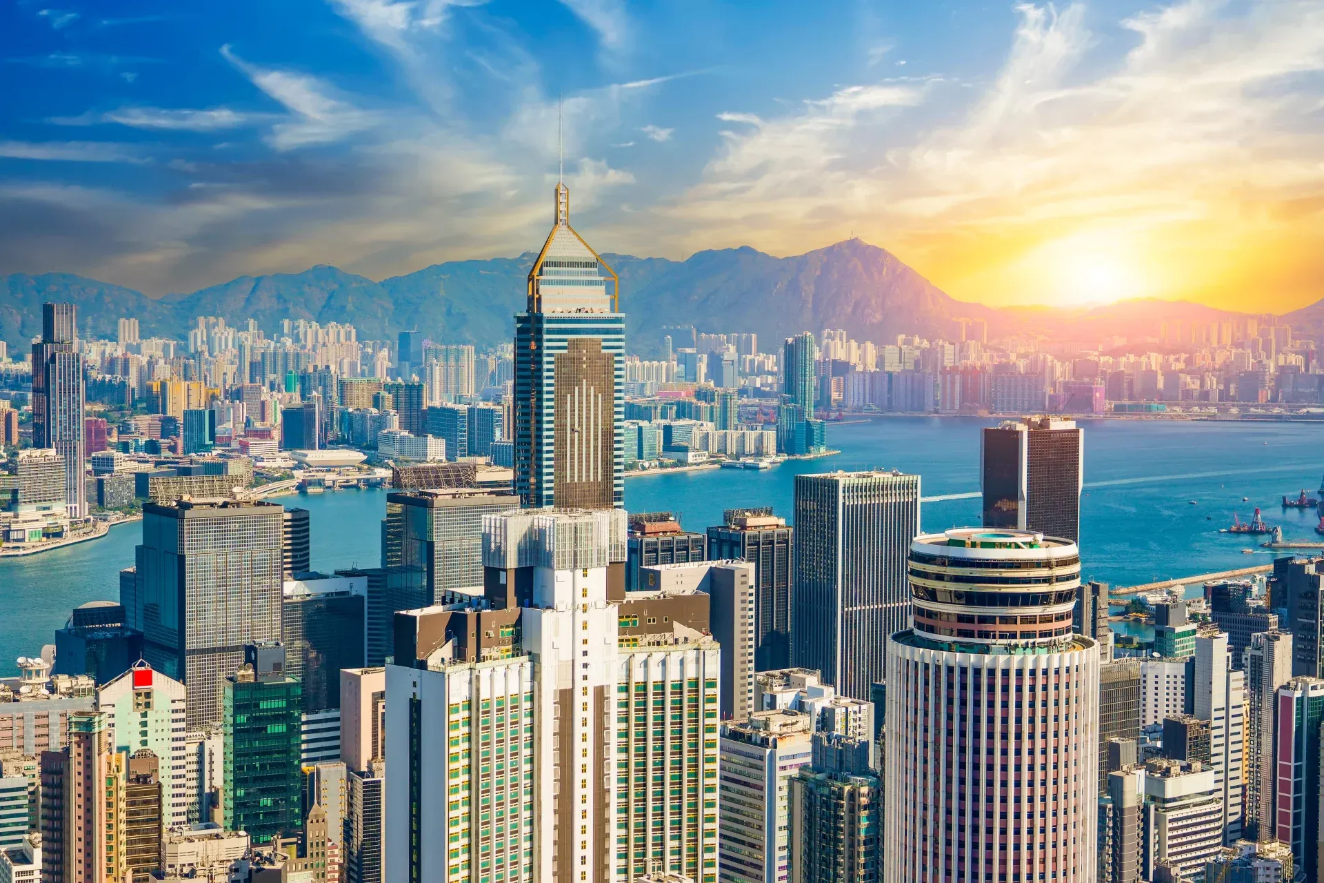 Пик Виктория, храм Ман Мо, залив Репалс и многое другое! Пик Виктория, храм Ман Мо, залив Репалс и многое другое!