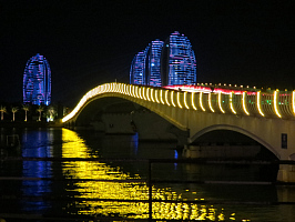 Зелено, пляжно и всё интересно... когда отдыхаешь ты в Поднебесной!